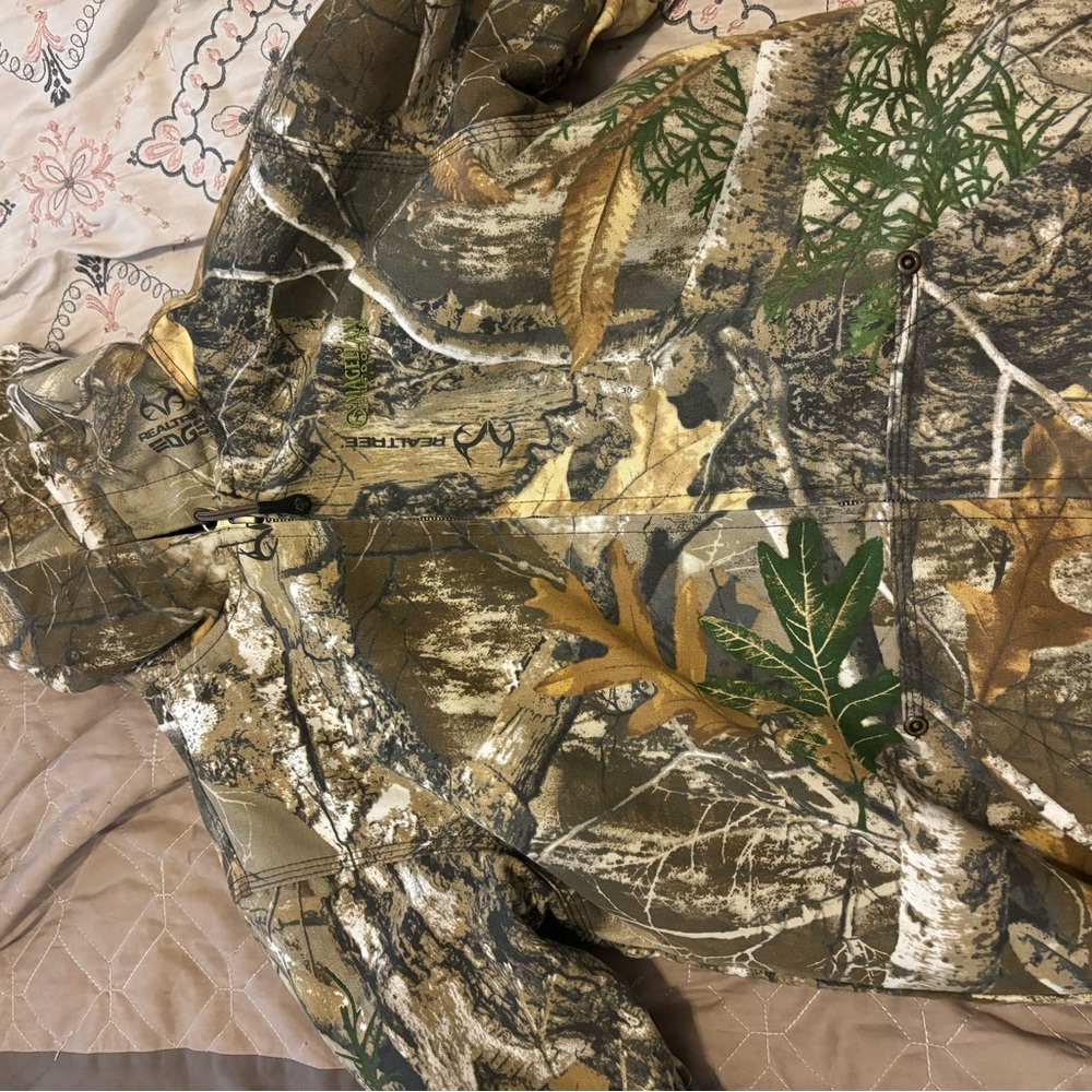 Magellan Outdoors Green and Brown Puffer Jacket